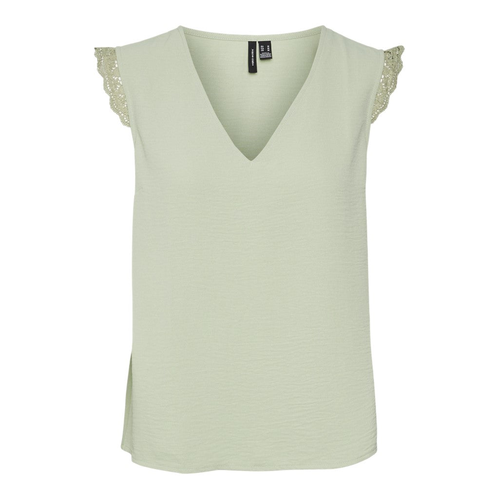SLEEVELESS TOP