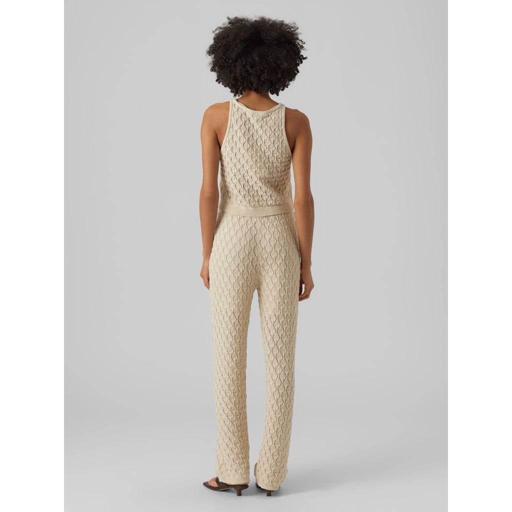 SLEEVELESS CROCHET TOP