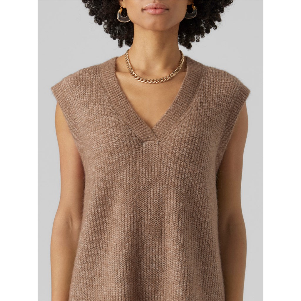 V-NECK VEST