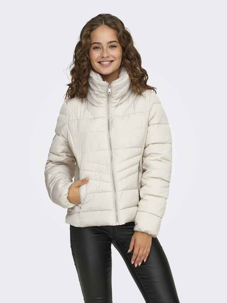 SHORT PUFFER JACKET