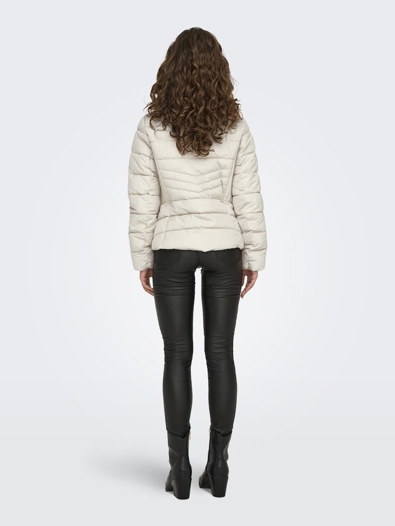 SHORT PUFFER JACKET