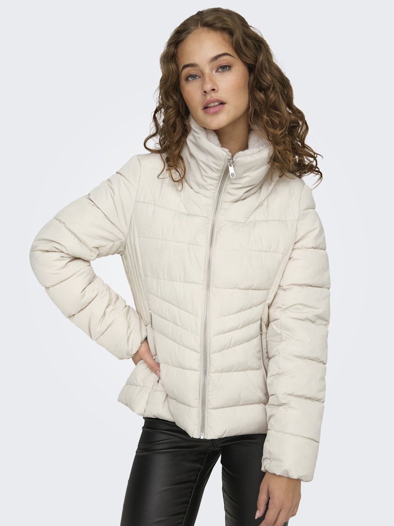 SHORT PUFFER JACKET