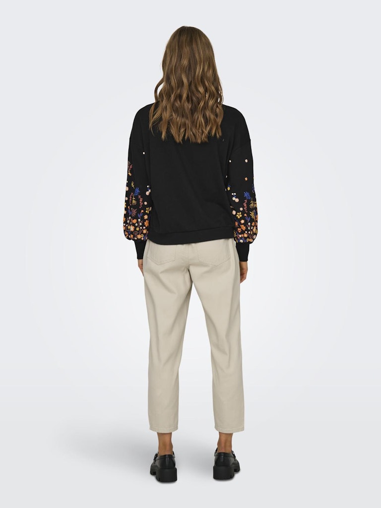 BROOKE O-NECK FLOWER SWEATSHIRT