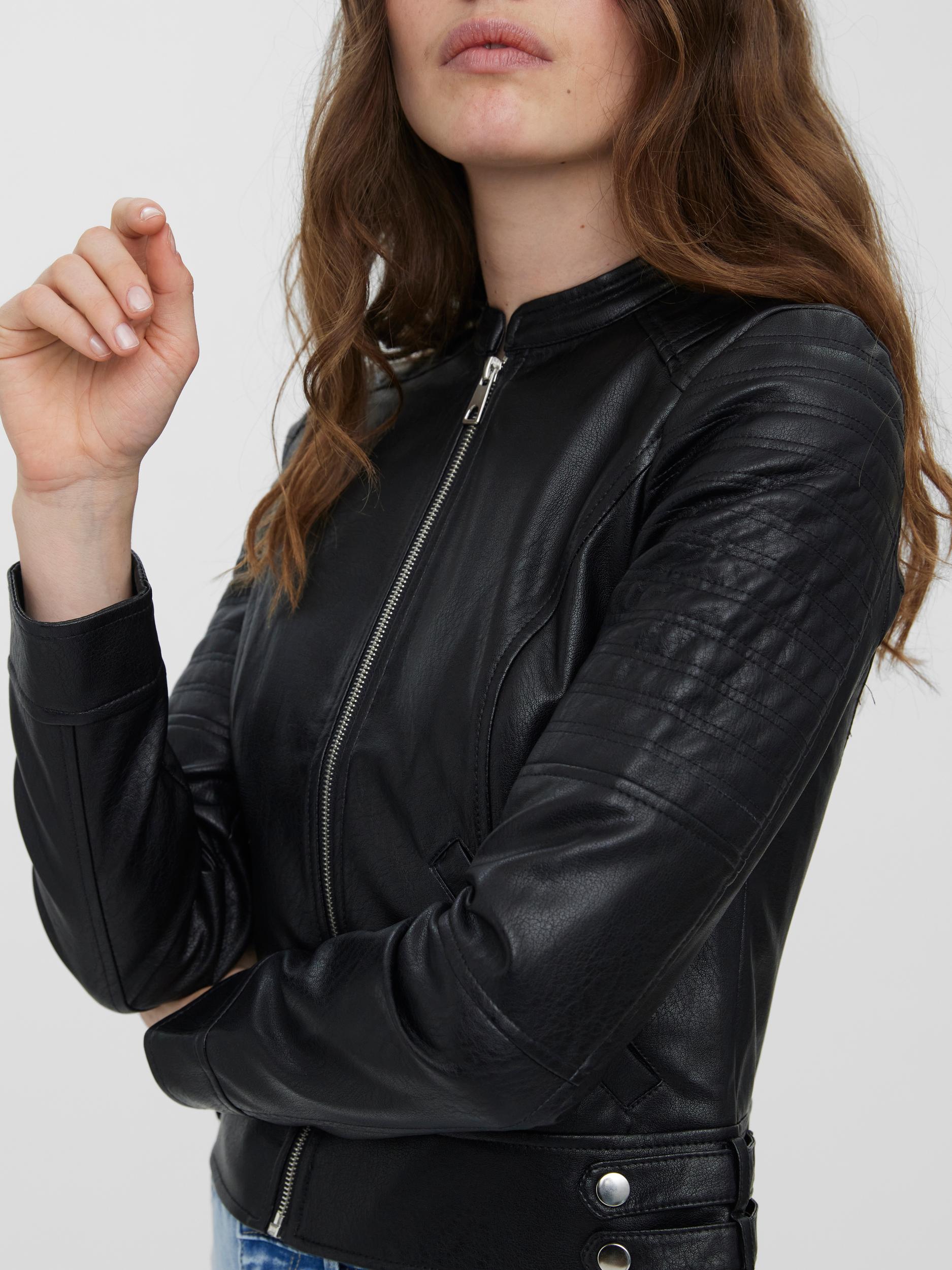 SHORT COATED JACKET