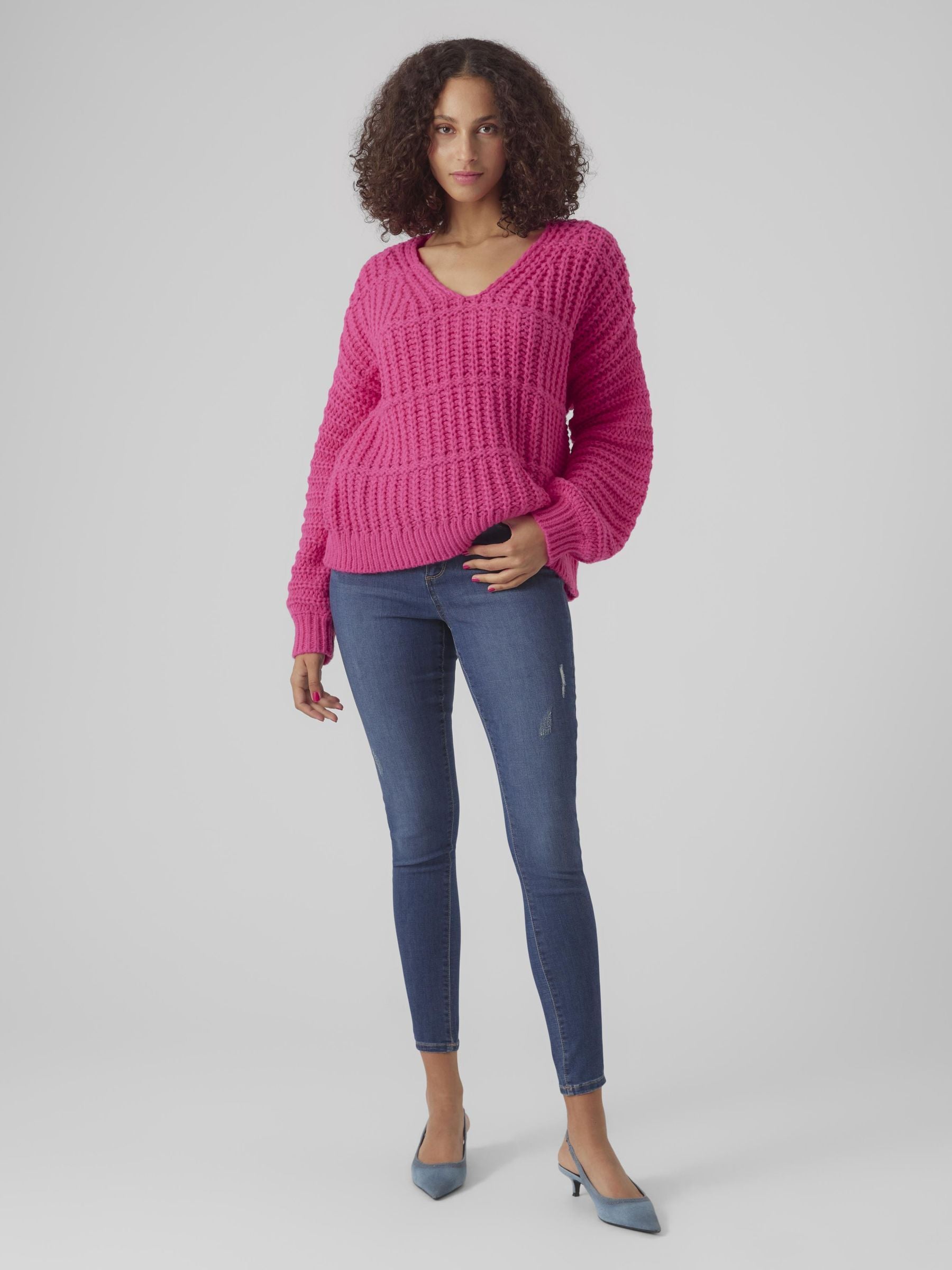 V-NECK PULLOVER