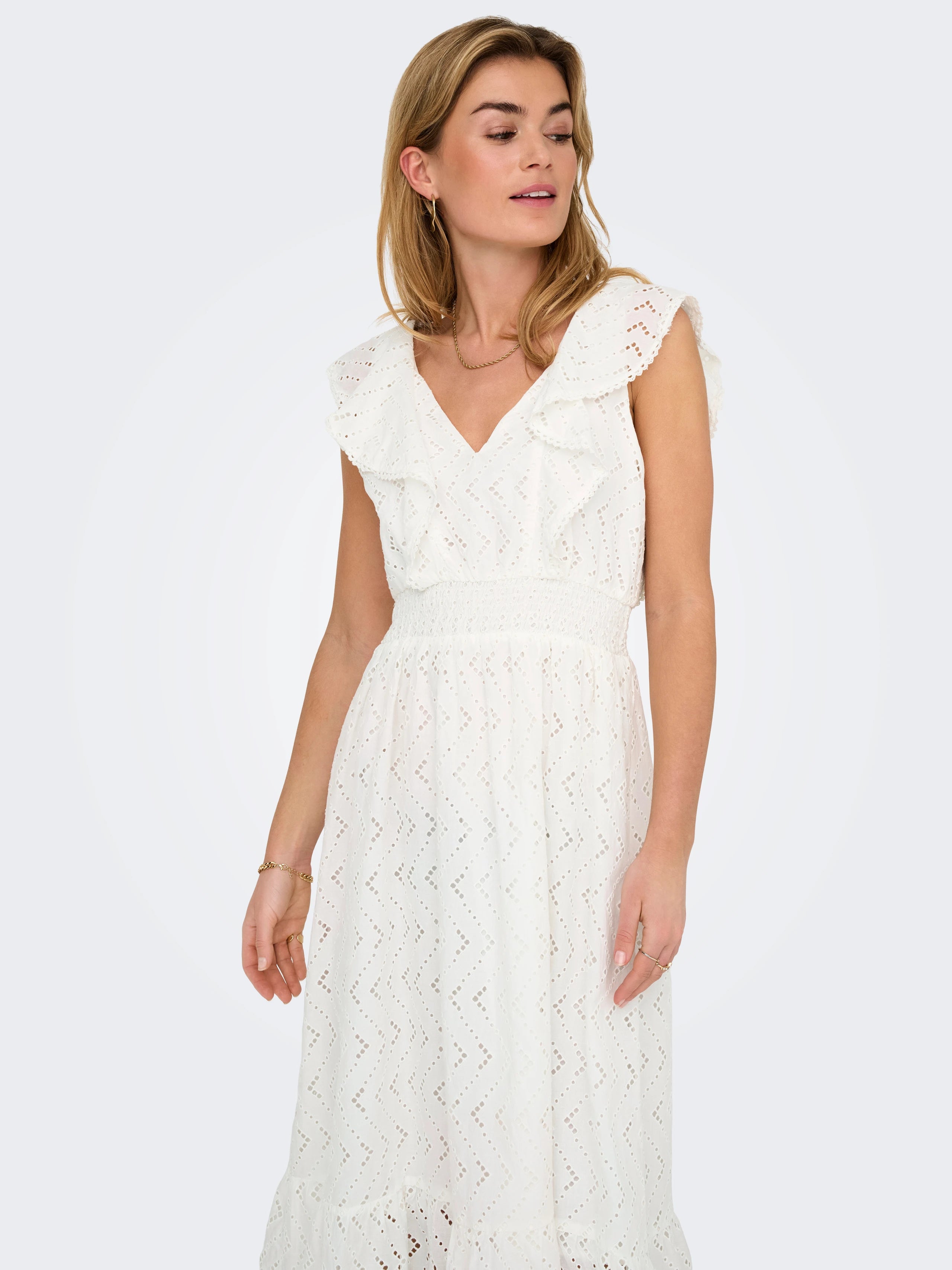 SHANNON EMB DETAIL DRESS