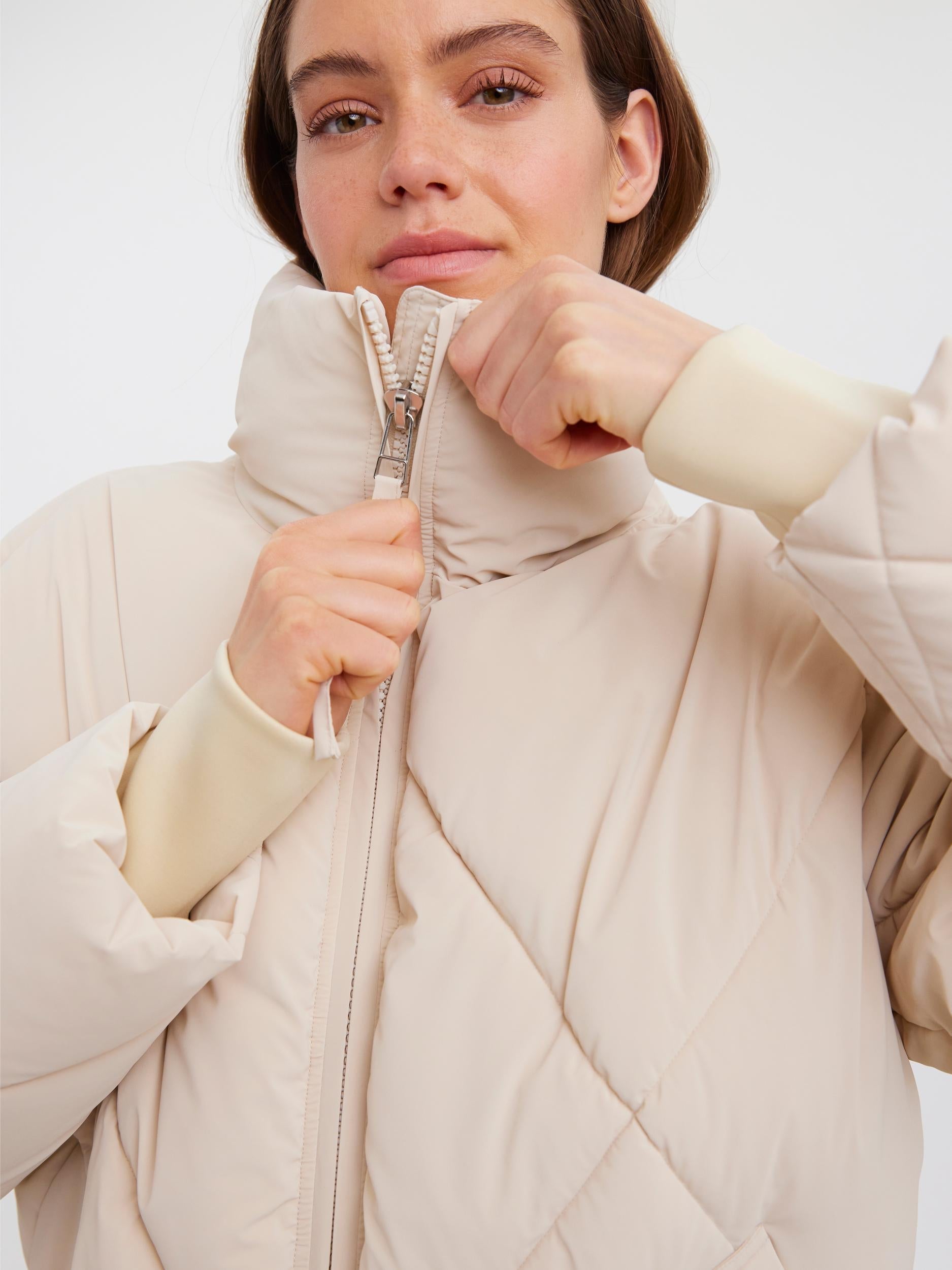 SHORT JACKET