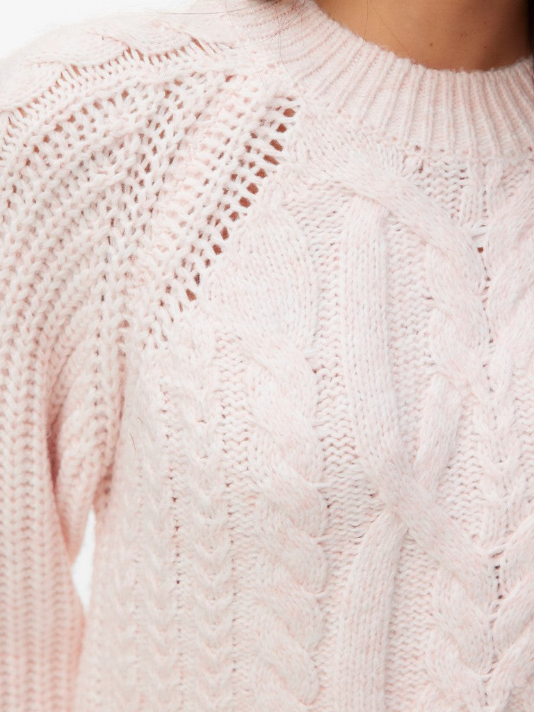 JADA O-NECK CABLE PULLOVER