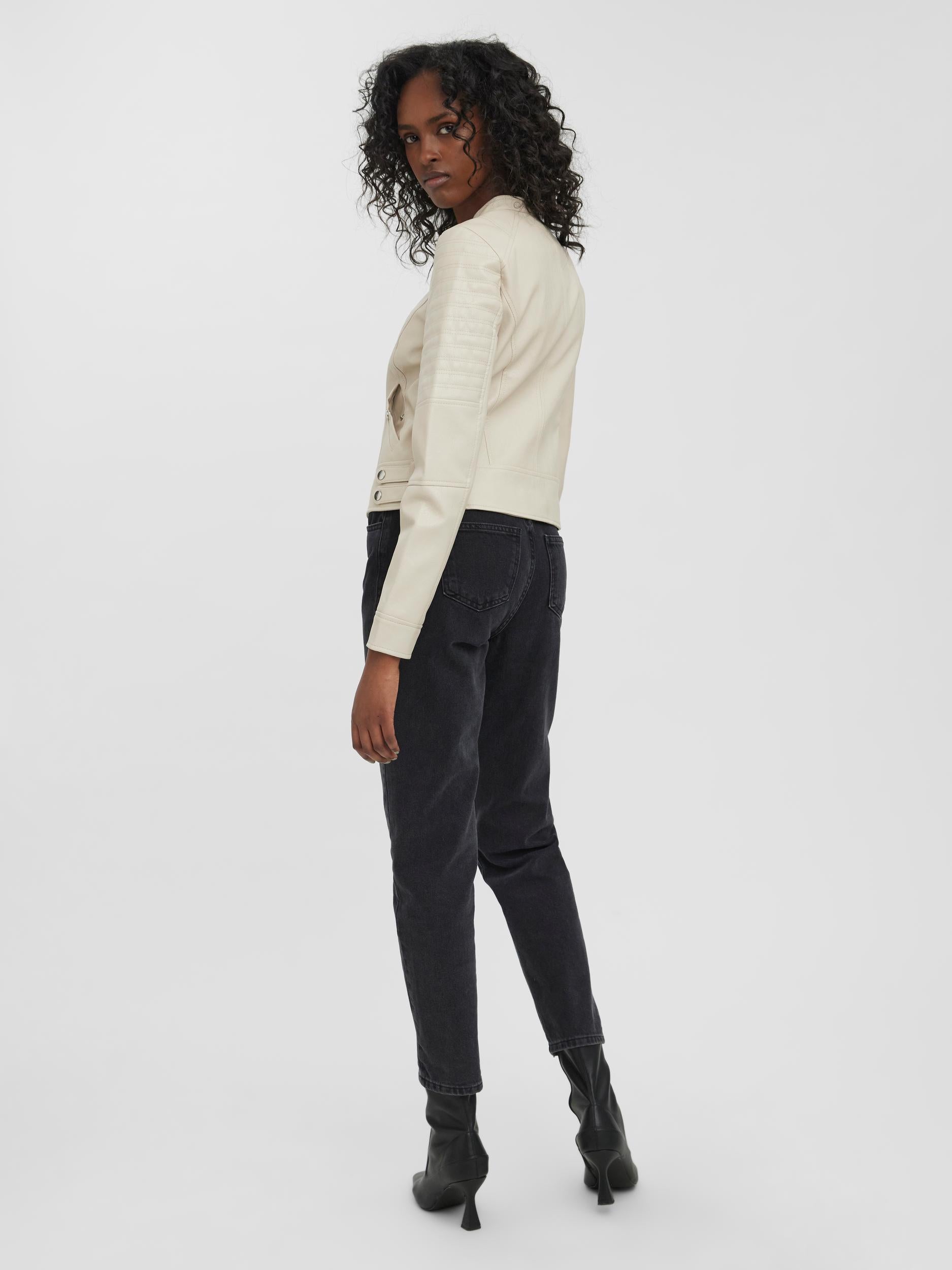 SHORT COATED JACKET